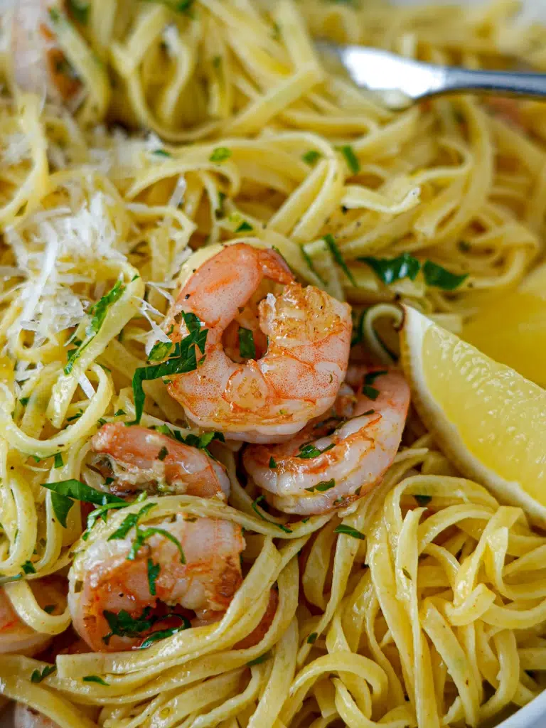 Garlic Butter Prawn Linguini