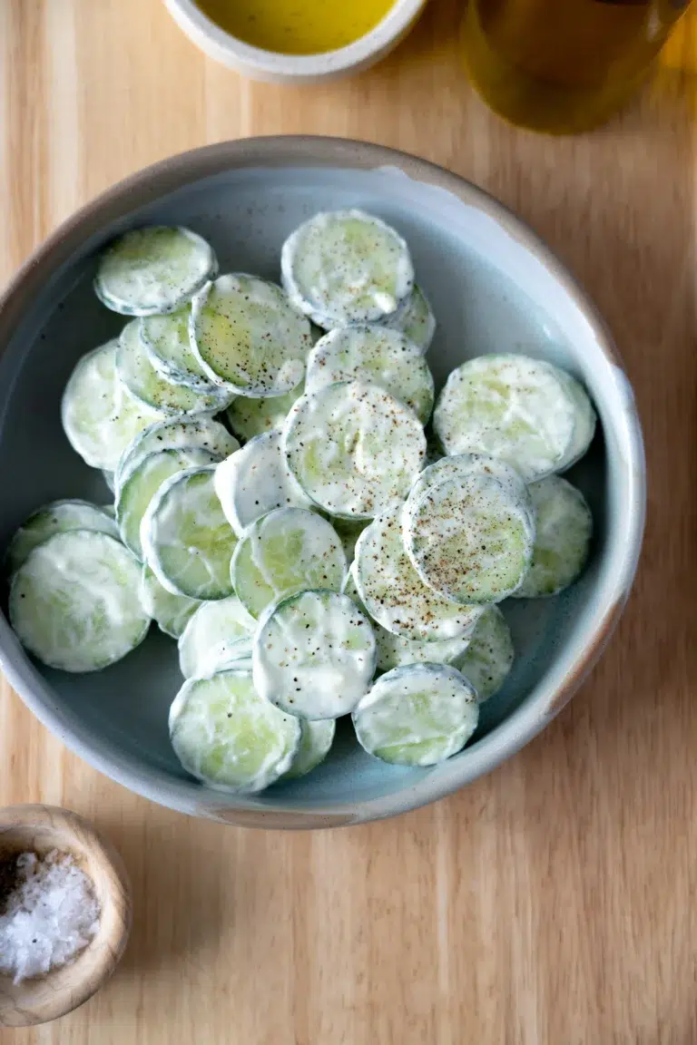 Cucumber salad garlic sour cream recipe