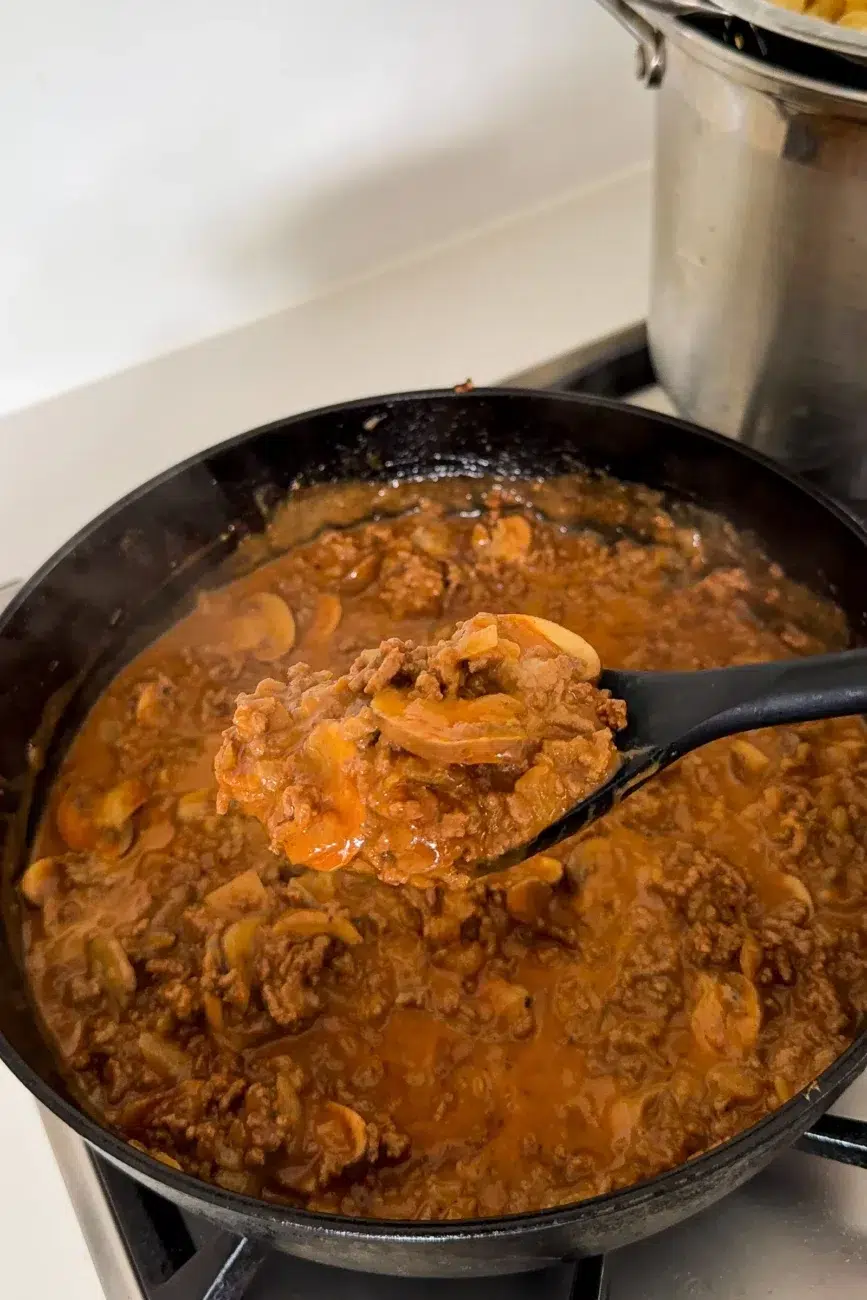 glossy beef mince stroganoff with sour cream